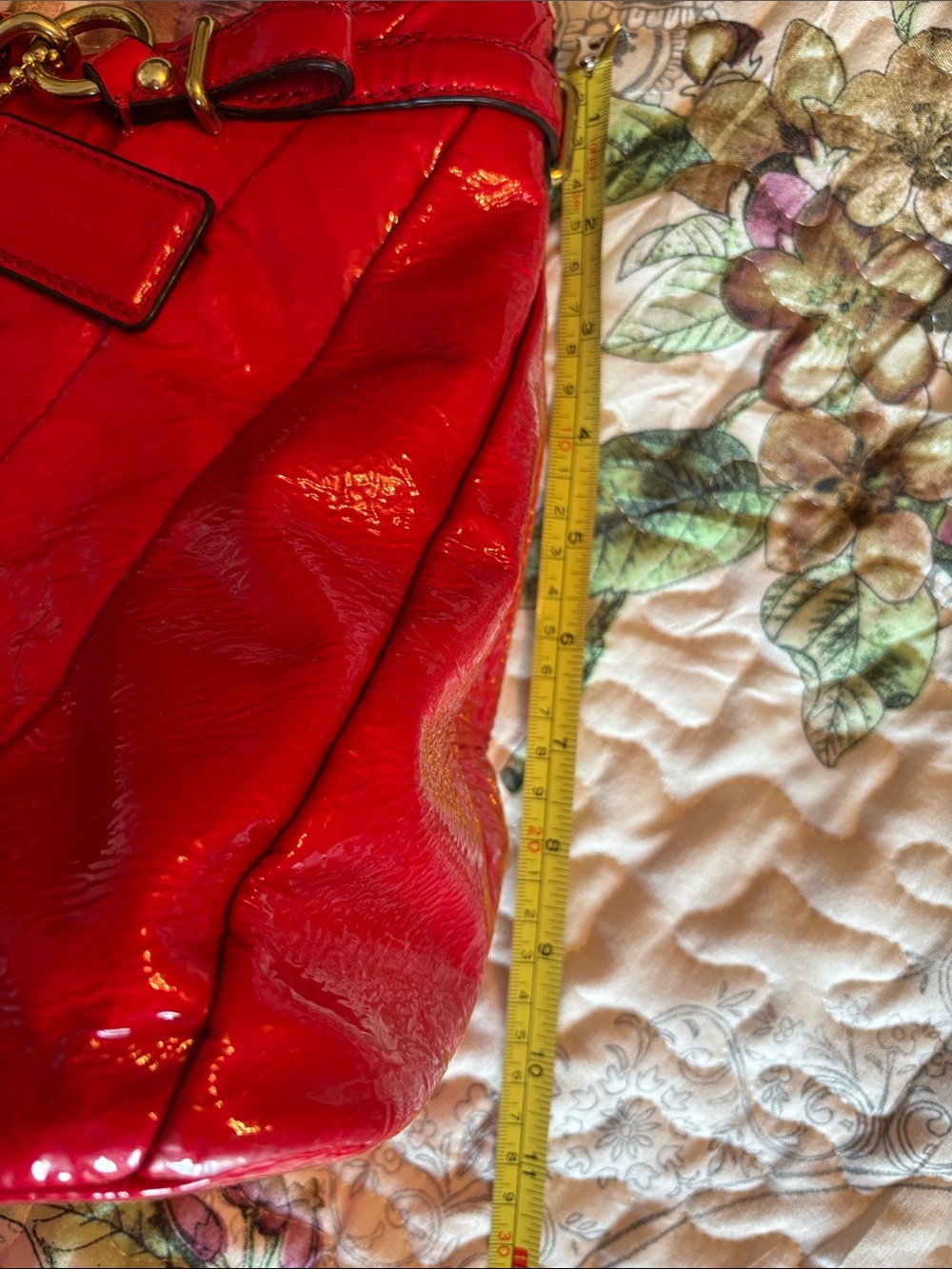 Coach‎ Madison Diagonal Pleated Patent Leather handbag in red - Picture 14 of 15